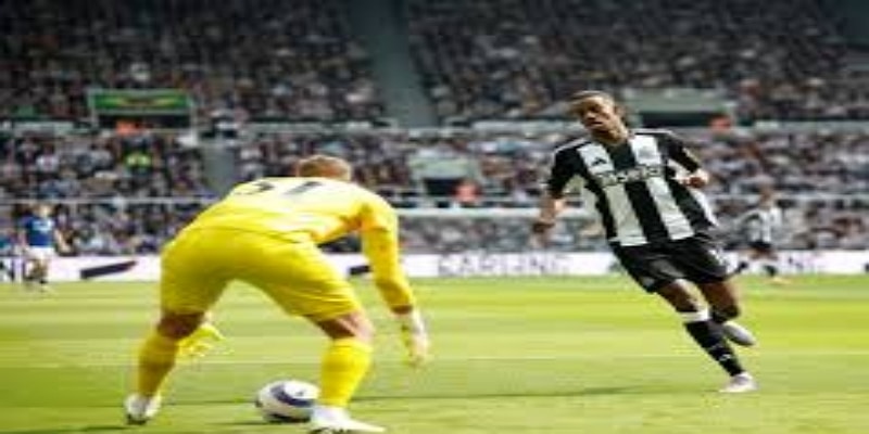 英超豪门的转会博弈：伦敦双雄与其他球队动态-亚博体育